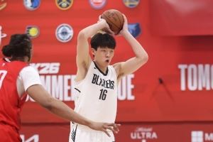 杨帮(Yang Gang)或杨强壮(Yang Strong)？老瑞秋：都是杨瀚森昵称