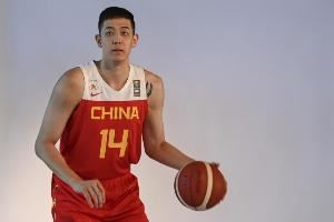 郭艾伦:当时国家队管沈梓捷叫大鸟 我说叫小鸟 后来大家都叫小鸟