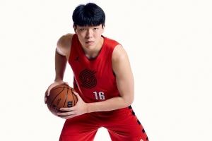 解说:瀚森未来依旧会被再次下放到发展联盟 做好自己该做的就行